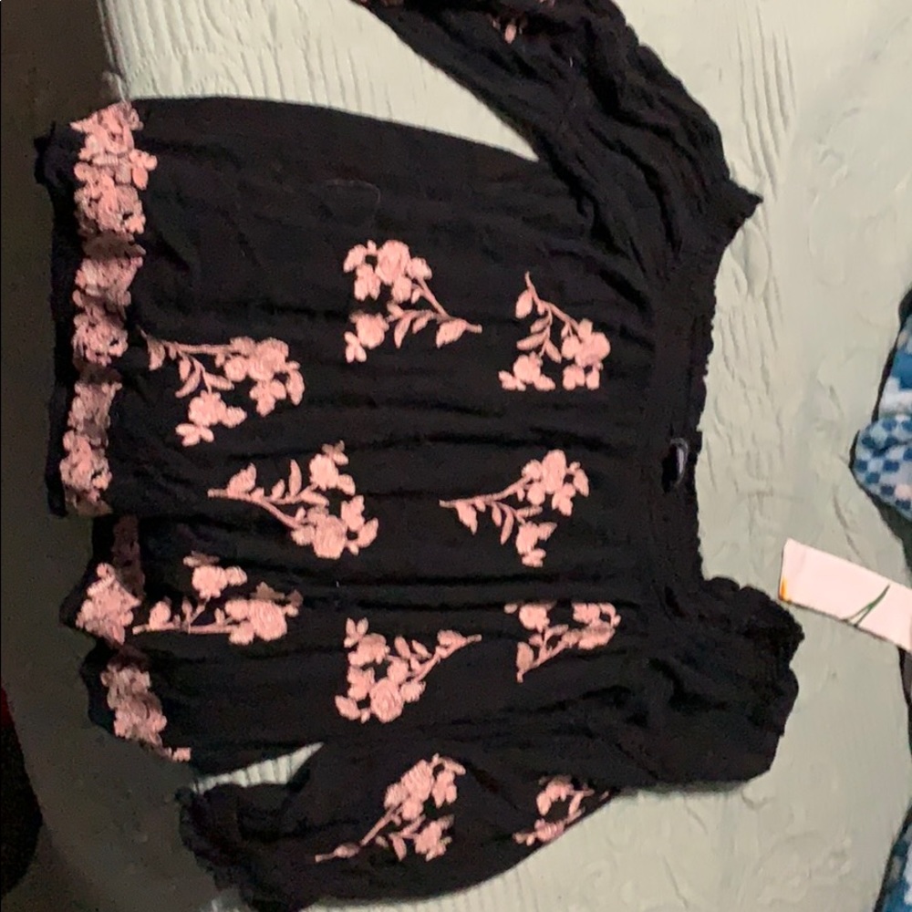 Black shirt